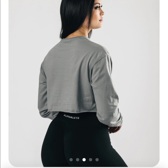 Alphalete Signature Long Sleeve - Picture 3 of 5